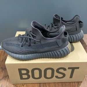 Yeezy Boost 350 V2 Cinder